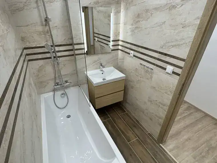 Koupelna v bytě 2+1 — Mladá Boleslav